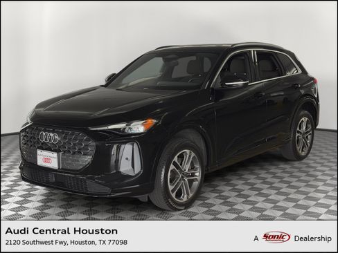 Used 2025 Audi Q5 Premium w/ Convenience Package AWD/4WD image 1