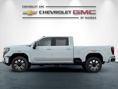 New 2026 GMC Sierra 2500 Denali w/ Denali Reserve Package AWD/4WD image 6