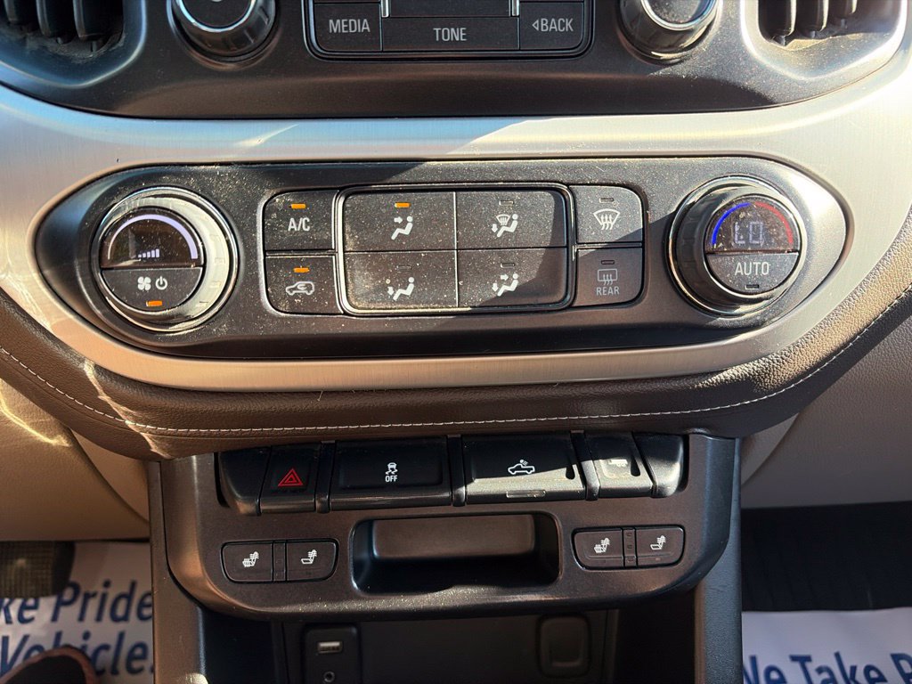 Used 2017 GMC Canyon SLT w/ Trailering Package AWD/4WD image 13