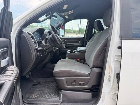 Used 2024 RAM 3500 Big Horn AWD/4WD image 20