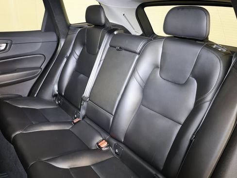 Used 2024 Volvo XC60 T8 Core image 51