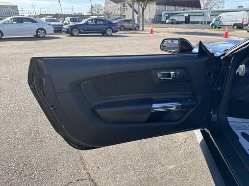 Used 2017 Ford Mustang Convertible w/ Equipment Group 051A image 6