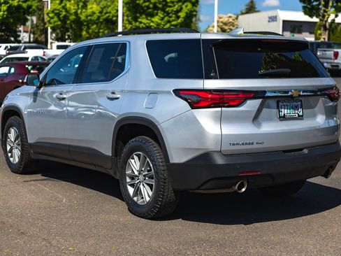 Used 2022 Chevrolet Traverse LT AWD/4WD image 9