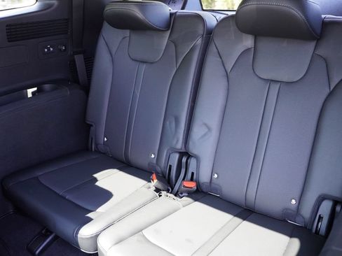 Certified 2025 Kia Sorento SX Prestige AWD/4WD image 22