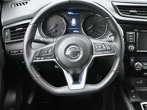 Used 2019 Nissan Rogue SL AWD/4WD image 14