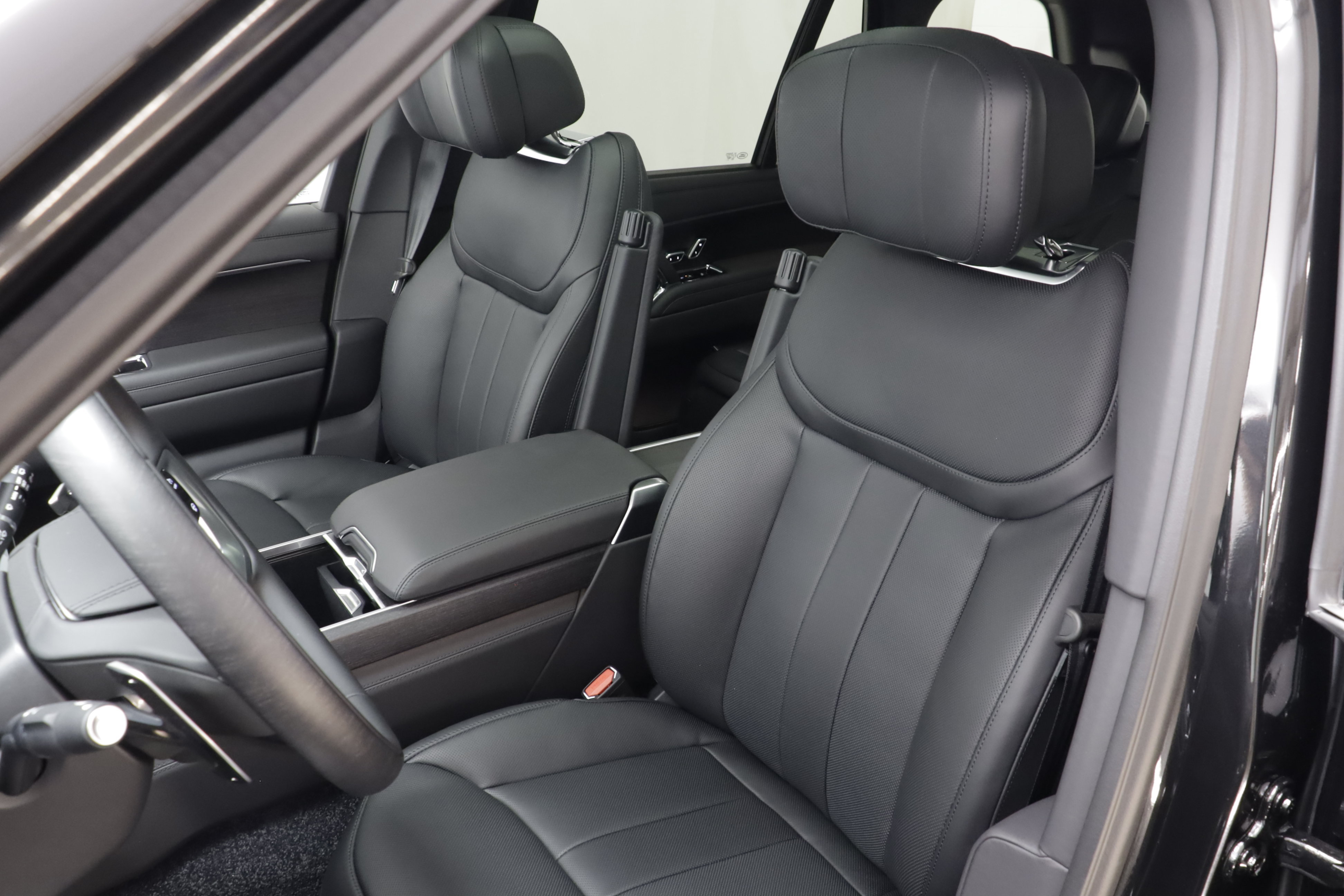 New 2027 Land Rover Range Rover Long Wheelbase Autobiography AWD/4WD image 18