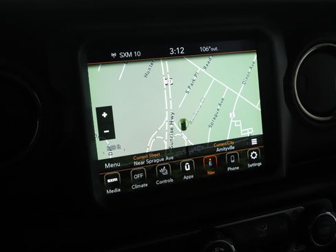 Used 2022 Jeep Wrangler Unlimited Sahara AWD/4WD image 13
