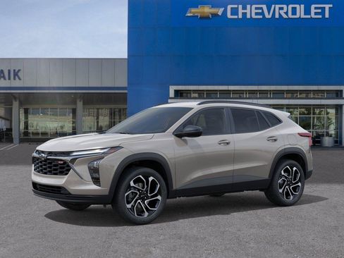 New 2026 Chevrolet Trax RS w/ Driver Confidence Package FWD image 2