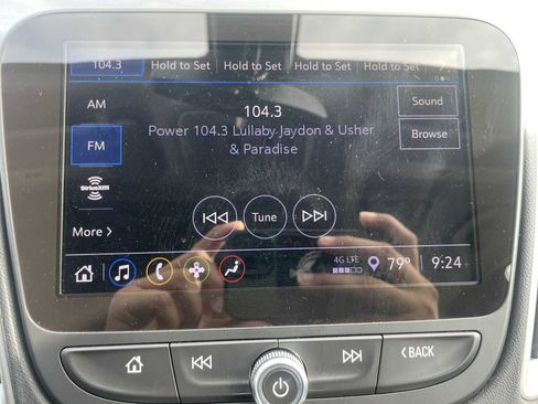 Used 2022 Chevrolet Malibu LT image 12