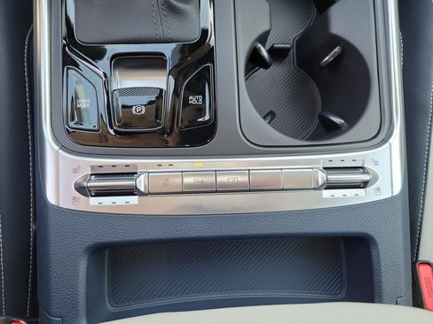 New 2026 Kia Carnival SX Prestige image 17