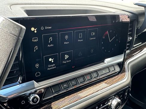 Used 2024 GMC Sierra 1500 SLE w/ Preferred Package image 17