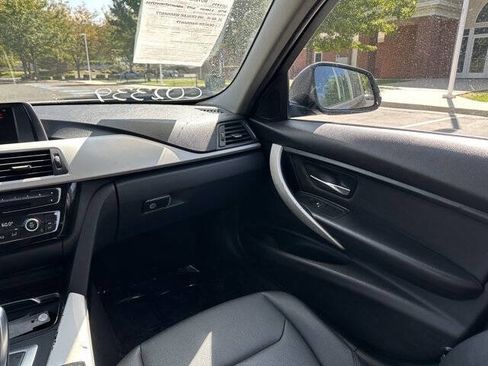 Used 2017 BMW 320i 320i 4dr Sedan image 20