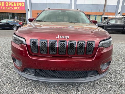 Used 2020 Jeep Cherokee Latitude Plus image 2