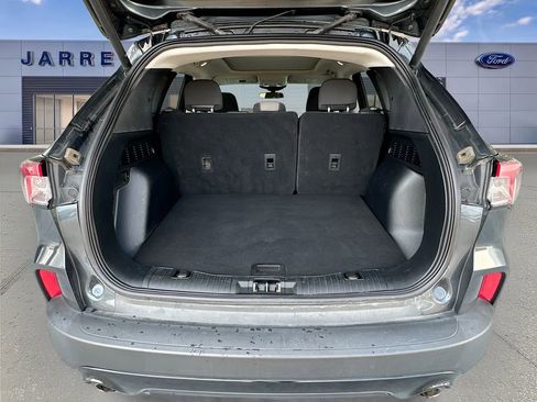 Certified 2022 Ford Escape SE w/ SE Sport Appearance Package FWD image 28