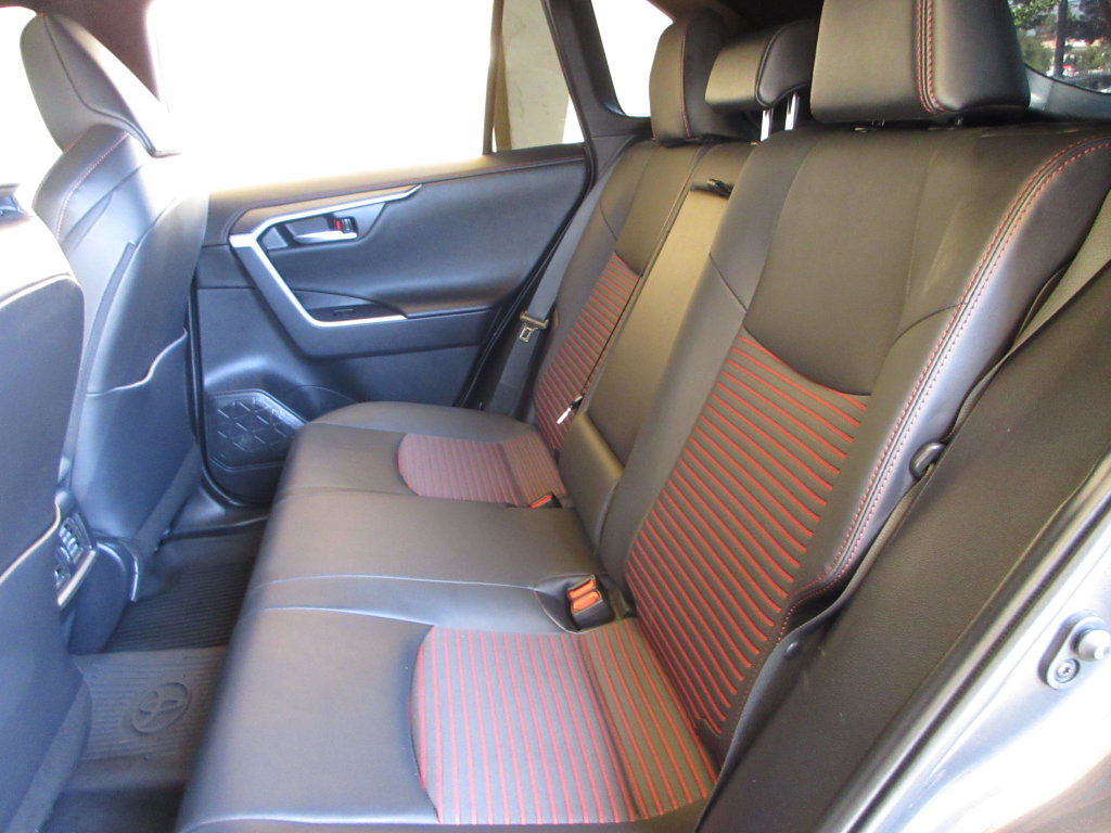 Used 2022 Toyota RAV4 XSE AWD/4WD image 27