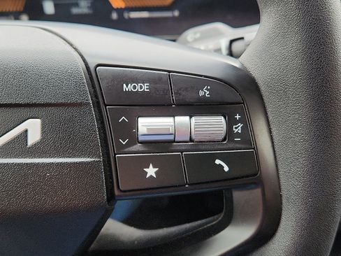 Used 2025 Kia K4 FWD image 16