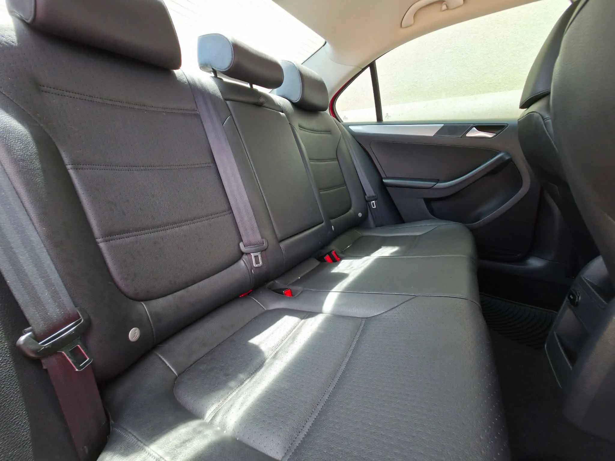 Used 2015 Volkswagen Jetta SE FWD image 15