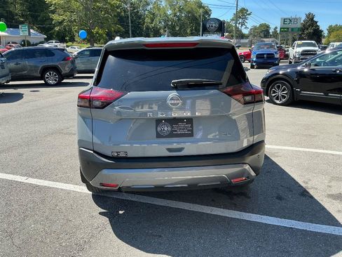 Used 2023 Nissan Rogue SL w/ SL Premium Package FWD image 5