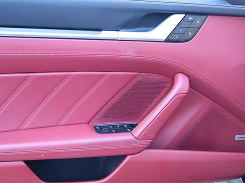 Used 2022 Porsche 911 Turbo S image 11