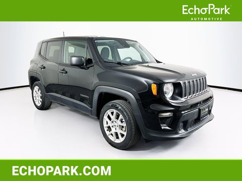 Used 2023 Jeep Renegade Latitude image 1
