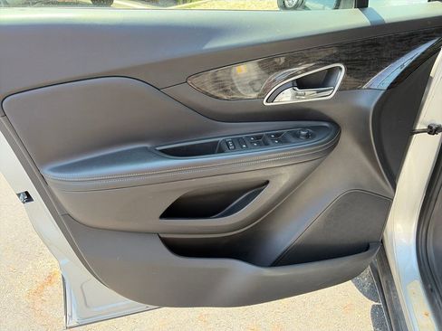 Used 2016 Buick Encore FWD image 16