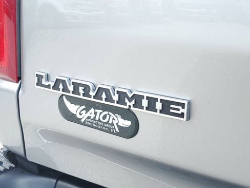 Used 2025 RAM 1500 Laramie AWD/4WD image 6