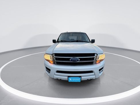 Used 2015 Ford Expedition EL XLT w/ Equipment Group 202A image 3