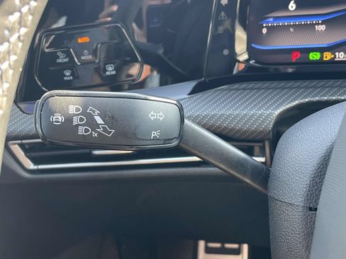 Used 2024 Volkswagen Golf R AWD/4WD image 22