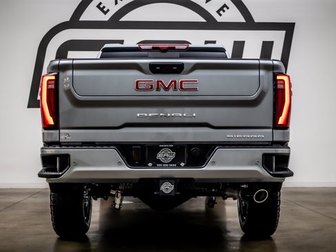 Used 2026 GMC Sierra 2500 Denali w/ Denali Reserve Package AWD/4WD image 11