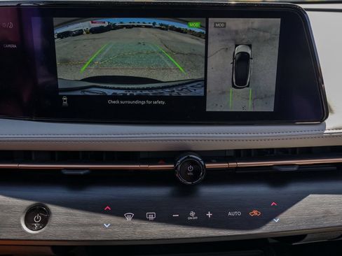 Used 2024 Nissan Ariya AWD image 29
