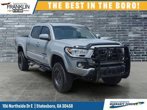 Used 2019 Toyota Tacoma SR5 RWD image 8