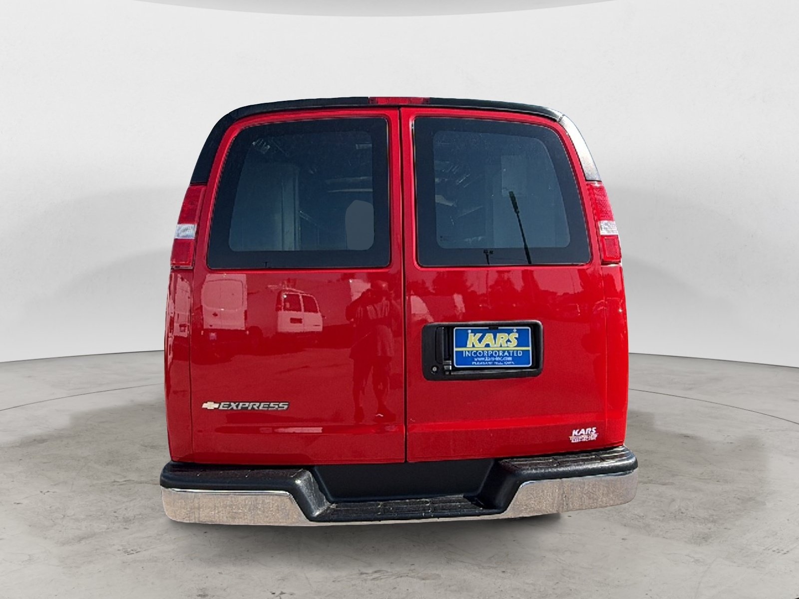 Used 2020 Chevrolet Express 3500 w/ Driver Convenience Package RWD image 5