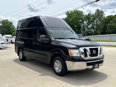 Used 2013 Nissan NV 2500 SV w/ Side Curtain Airbag Pkg RWD image 17