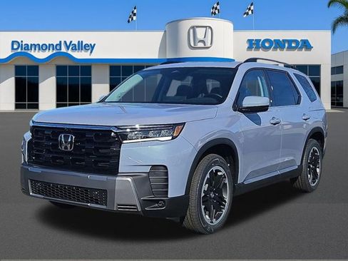 New 2026 Honda Pilot Touring image 5