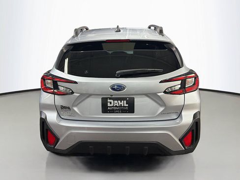 Used 2024 Subaru Crosstrek 2.0i Premium w/ Crosstrek Mirror Package AWD/4WD image 11