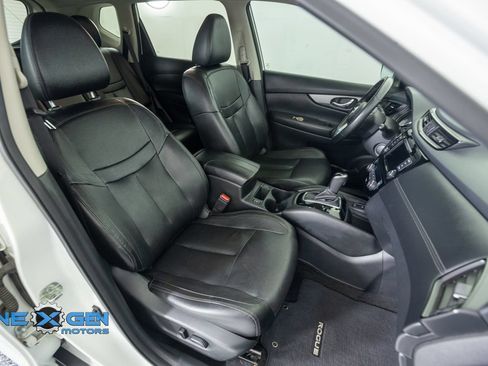 Used 2019 Nissan Rogue SL w/ Premium Package AWD/4WD image 43