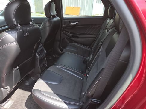 Used 2019 Ford Edge ST w/ Equipment Group 401A AWD/4WD image 14