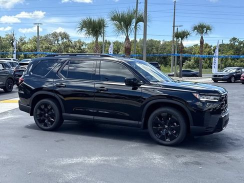 New 2026 Honda Pilot Black Edition image 5