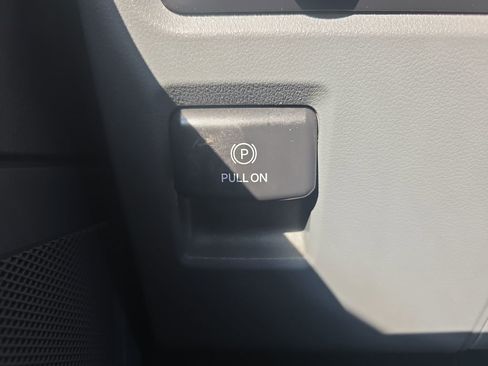 Used 2022 Ford F150 XLT w/ XTR Package image 33