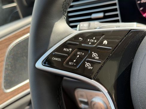 New 2026 Mercedes-Benz GLE 450 4MATIC image 16