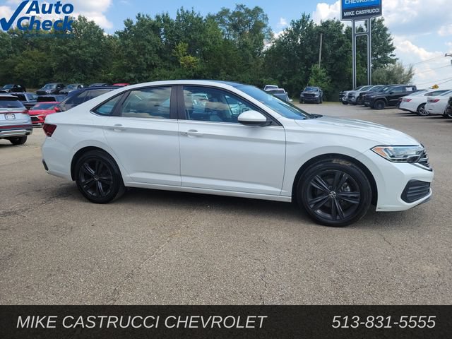Used 2022 Volkswagen Jetta SE FWD image 6