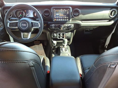 Used 2023 Jeep Wrangler Unlimited Sahara AWD/4WD image 12