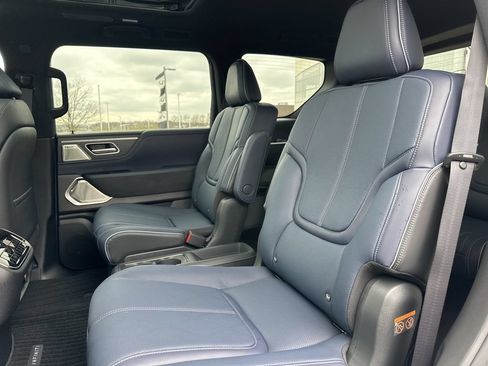 New 2026 INFINITI QX80 4WD w/ Sport Exterior Package image 34