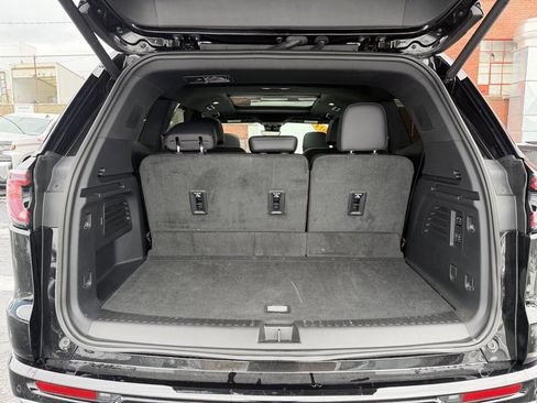 Used 2024 GMC Acadia Denali w/ Super Cruise Package image 21