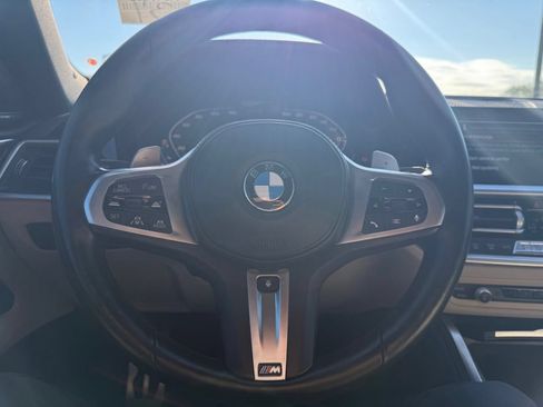 Used 2022 BMW M440i Convertible RWD image 15