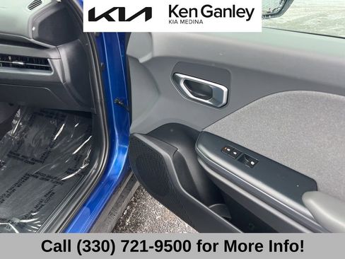 Used 2025 Kia K4 EX image 59