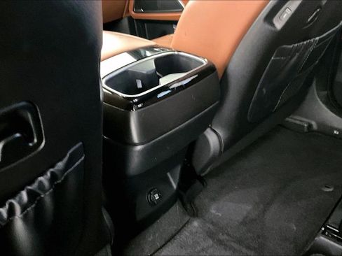 Used 2024 Kia Telluride EX X-Line image 32