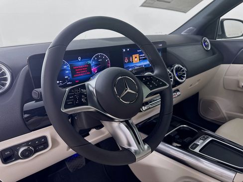 Certified 2026 Mercedes-Benz GLA 250 4MATIC image 9