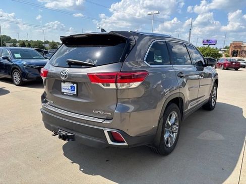 Used 2018 Toyota Highlander Limited Platinum w/ Protection Package #3 AWD/4WD image 5