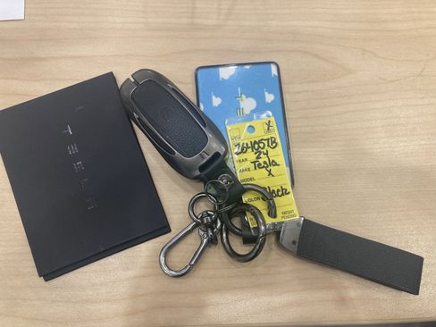 Used 2024 Tesla Model X image 38